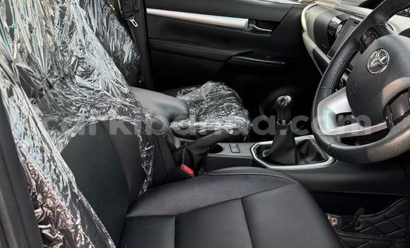 Nunua Mpya Toyota Hiluxe Revo Nyingine Gari ndani ya Kampala nchini Uganda Nunua Mpya Toyota Hiluxe Revo Nyingine Gari ndani ya Kampala nchini Uganda