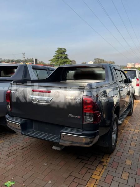 Big with watermark toyota hiluxe revo uganda kampala 25548