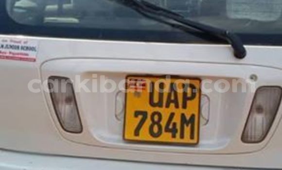 Gura Yakoze Toyota Nadia White Imodoka i Kampala mu Uganda Gura Yakoze Toyota Nadia White Imodoka i Kampala mu Uganda