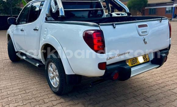 Buy Used Mitsubishi L200 White Car in Kampala in Uganda