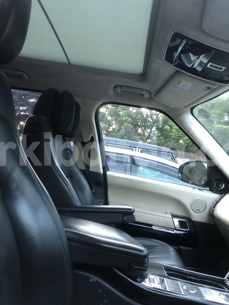Big with watermark land rover range rover evoque uganda kampala 25552
