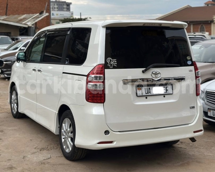 Big with watermark toyota noah uganda kampala 25553