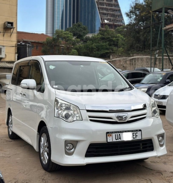 Big with watermark toyota noah uganda kampala 25553