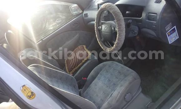 Gura Yakoze Toyota Raum Silver Imodoka i Kampala mu Uganda Gura Yakoze Toyota Raum Silver Imodoka i Kampala mu Uganda