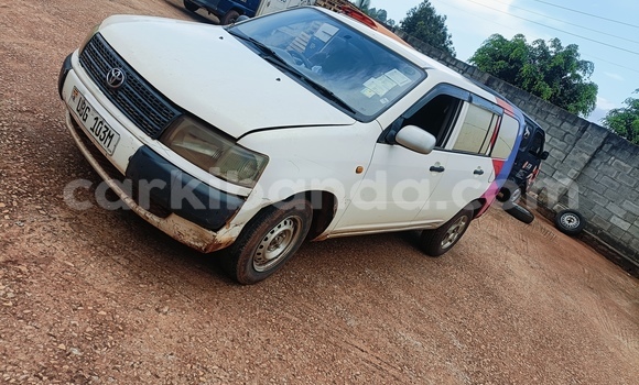 Acheter Occasion Voiture Toyota Probox Blanc à Mukono, Ouganda Acheter Occasion Voiture Toyota Probox Blanc à Mukono, Ouganda
