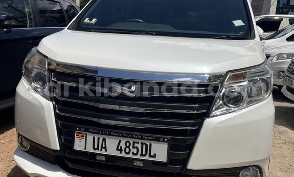 Buy New Toyota Noah White Car in Kampala in Uganda Buy New Toyota Noah White Car in Kampala in Uganda