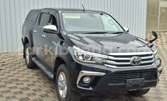 Nunua Mpya Toyota Hiluxe Revo Nyeusi Gari ndani ya Kampala nchini Uganda Nunua Mpya Toyota Hiluxe Revo Nyeusi Gari ndani ya Kampala nchini Uganda