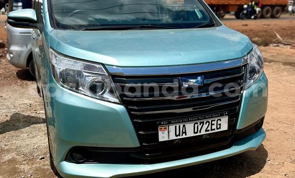 Nunua Mpya Toyota Noah Nyingine Gari ndani ya Kampala nchini Uganda Nunua Mpya Toyota Noah Nyingine Gari ndani ya Kampala nchini Uganda