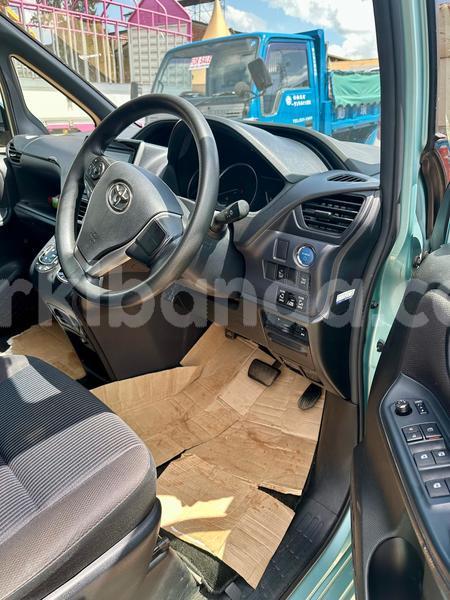 Big with watermark toyota noah uganda kampala 25571