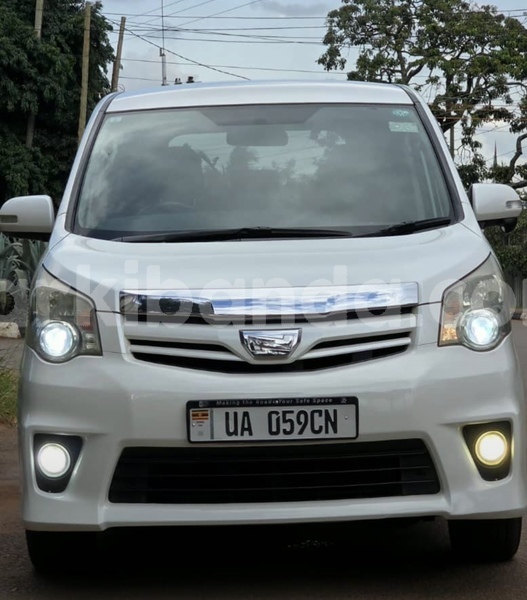 Big with watermark toyota noah uganda kampala 25573