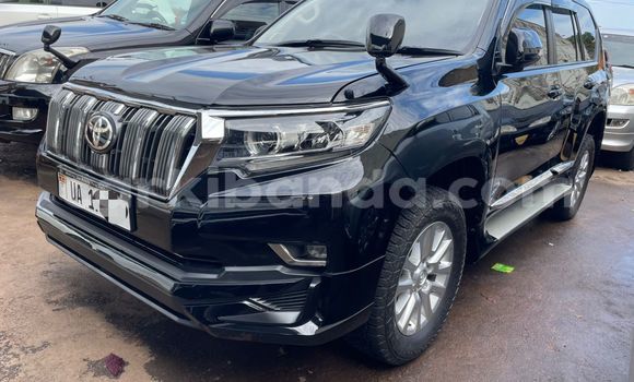 Nunua Mpya Toyota Land Cruiser Prado Nyeusi Gari ndani ya Kampala nchini Uganda Nunua Mpya Toyota Land Cruiser Prado Nyeusi Gari ndani ya Kampala nchini Uganda