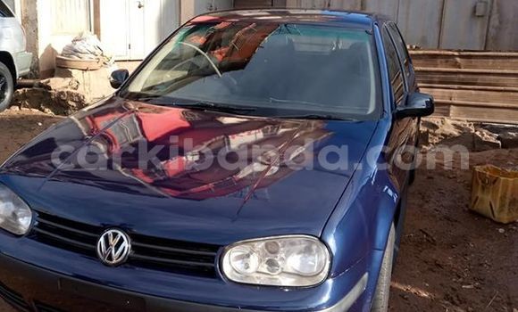 Gura Yakoze Volkswagen Golf Blue Imodoka i Kampala mu Uganda Gura Yakoze Volkswagen Golf Blue Imodoka i Kampala mu Uganda