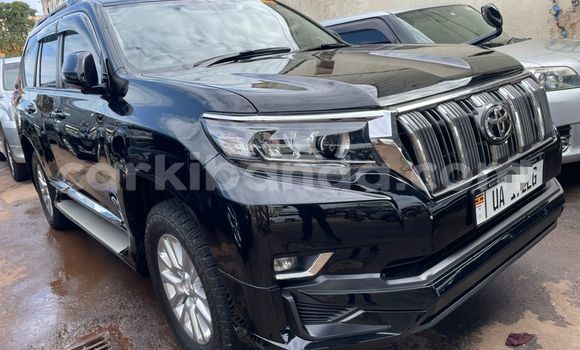 Nunua Mpya Toyota Land Cruiser Prado Nyeusi Gari ndani ya Kampala nchini Uganda Nunua Mpya Toyota Land Cruiser Prado Nyeusi Gari ndani ya Kampala nchini Uganda