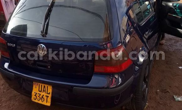 Gura Yakoze Volkswagen Golf Blue Imodoka i Kampala mu Uganda Gura Yakoze Volkswagen Golf Blue Imodoka i Kampala mu Uganda