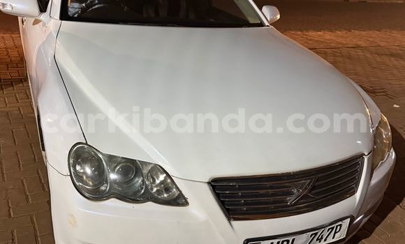 Nunua Ilio tumika Toyota Mark X Nyeupe Gari ndani ya Kampala nchini Uganda Nunua Ilio tumika Toyota Mark X Nyeupe Gari ndani ya Kampala nchini Uganda