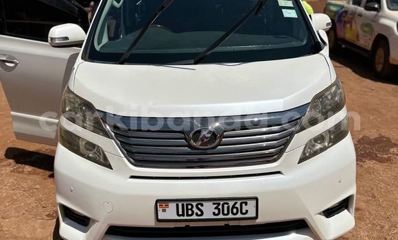 Buy Used Toyota Alphard White Car in Kampala in Uganda