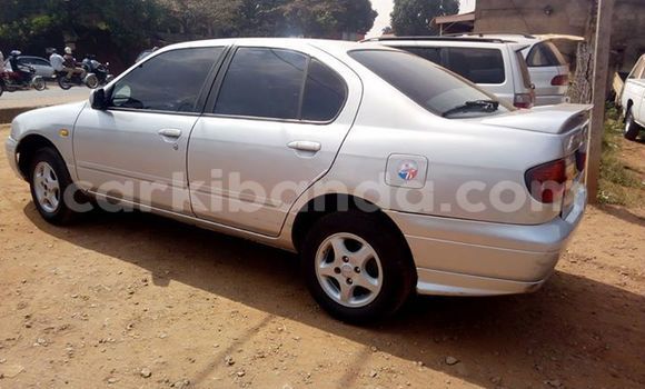 Nunua Ilio tumika Nissan Primera Fedha Gari ndani ya Kampala nchini Uganda Nunua Ilio tumika Nissan Primera Fedha Gari ndani ya Kampala nchini Uganda