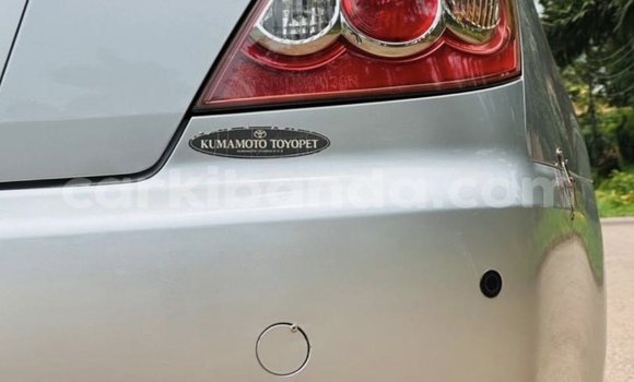 Nunua Ilio tumika Toyota Mark X Fedha Gari ndani ya Kampala nchini Uganda Nunua Ilio tumika Toyota Mark X Fedha Gari ndani ya Kampala nchini Uganda