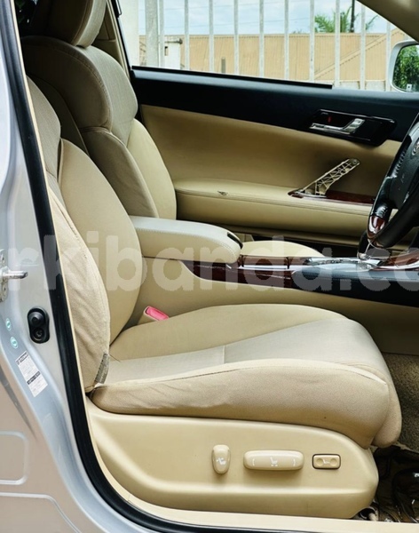 Big with watermark toyota mark x uganda kampala 25582