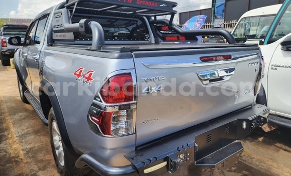 Nunua Mpya Toyota Hiluxe Revo Fedha Gari ndani ya Kampala nchini Uganda Nunua Mpya Toyota Hiluxe Revo Fedha Gari ndani ya Kampala nchini Uganda