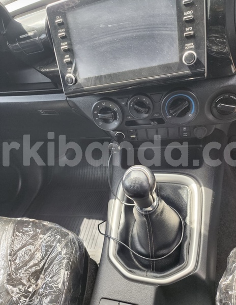 Big with watermark toyota hiluxe revo central kalangala 25585