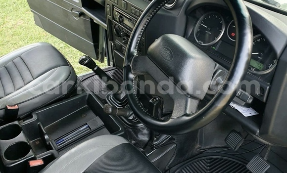 Nunua Mpya Land Rover Defender Nyingine Gari ndani ya Kampala nchini Uganda Nunua Mpya Land Rover Defender Nyingine Gari ndani ya Kampala nchini Uganda