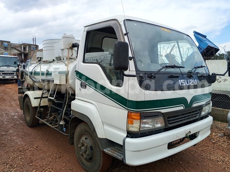 Big with watermark isuzu bighorn uganda kampala 25597