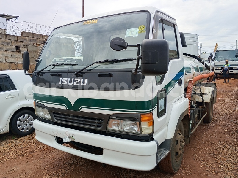 Big with watermark isuzu bighorn uganda kampala 25597