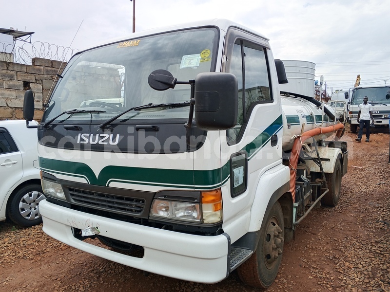 Big with watermark isuzu bighorn uganda kampala 25597
