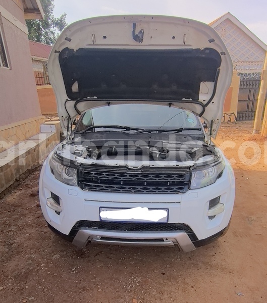 Big with watermark land rover range rover evoque uganda nansana 25602