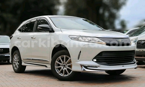 Buy Used Toyota Harrier White Car in Kampala in Uganda Buy Used Toyota Harrier White Car in Kampala in Uganda