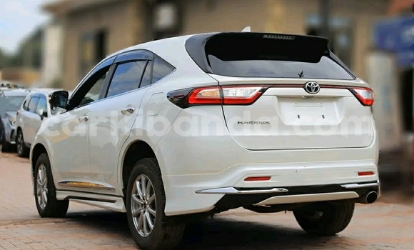 Buy Used Toyota Harrier White Car in Kampala in Uganda Buy Used Toyota Harrier White Car in Kampala in Uganda