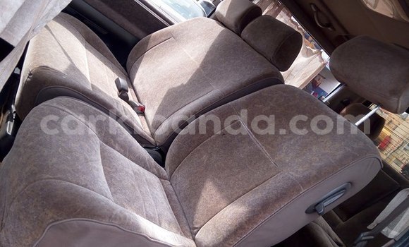 Acheter Occasion Voiture Toyota Hiace Gris à Kampala, Ouganda Acheter Occasion Voiture Toyota Hiace Gris à Kampala, Ouganda