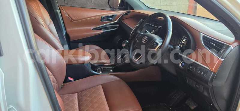 Big with watermark toyota harrier uganda kampala 25607
