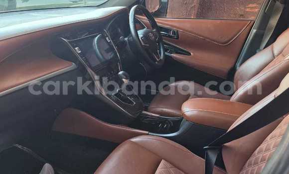 Acheter Neuf Voiture Toyota Harrier Blanc à Kampala, Ouganda Acheter Neuf Voiture Toyota Harrier Blanc à Kampala, Ouganda
