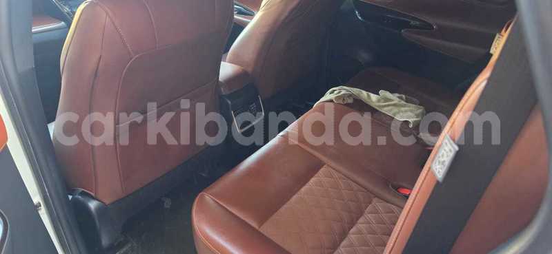 Big with watermark toyota harrier uganda kampala 25607