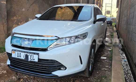 Acheter Neuf Voiture Toyota Harrier Blanc à Kampala, Ouganda Acheter Neuf Voiture Toyota Harrier Blanc à Kampala, Ouganda