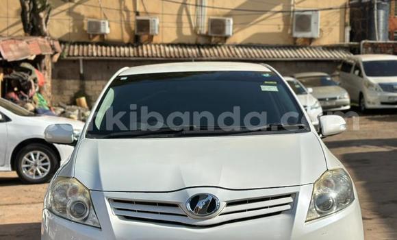 Nunua Mpya Toyota Auris Nyeupe Gari ndani ya Kampala nchini Uganda Nunua Mpya Toyota Auris Nyeupe Gari ndani ya Kampala nchini Uganda