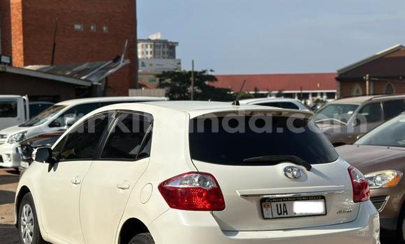 Nunua Mpya Toyota Auris Nyeupe Gari ndani ya Kampala nchini Uganda Nunua Mpya Toyota Auris Nyeupe Gari ndani ya Kampala nchini Uganda