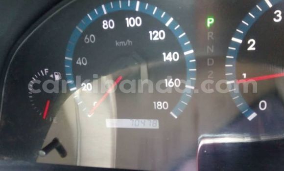 Acheter Occasion Voiture Toyota Premio Gris à Kampala, Ouganda Acheter Occasion Voiture Toyota Premio Gris à Kampala, Ouganda