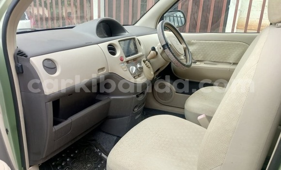 Nunua Ilio tumika Toyota Sienta Nyingine Gari ndani ya Kampala nchini Uganda Nunua Ilio tumika Toyota Sienta Nyingine Gari ndani ya Kampala nchini Uganda