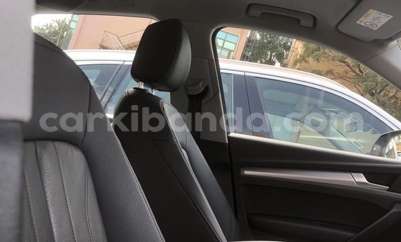 Nunua Mpya Audi Q5 Bluu Gari ndani ya Kampala nchini Uganda Nunua Mpya Audi Q5 Bluu Gari ndani ya Kampala nchini Uganda