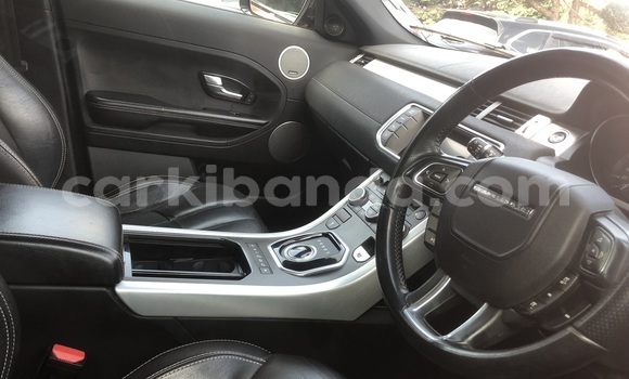 Nunua Mpya Range Rover Evoque Nyekundu Gari ndani ya Kampala nchini Uganda Nunua Mpya Range Rover Evoque Nyekundu Gari ndani ya Kampala nchini Uganda