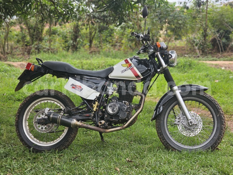 Big with watermark honda ftr uganda kampala 25627