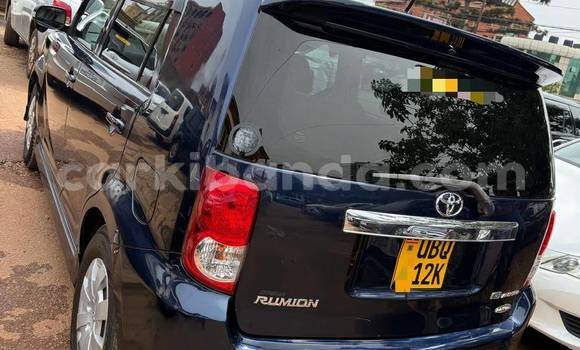 Nunua Ilio tumika Toyota Raum Nyingine Gari ndani ya Kampala nchini Uganda Nunua Ilio tumika Toyota Raum Nyingine Gari ndani ya Kampala nchini Uganda