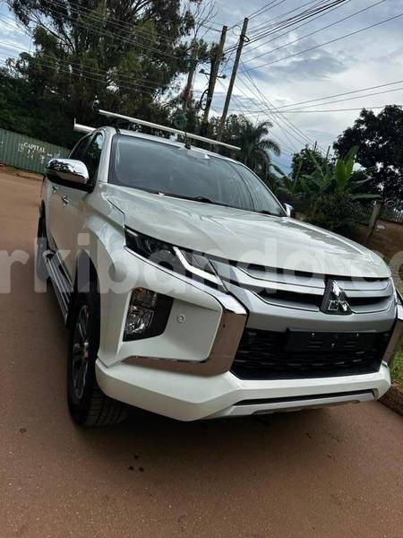 Big with watermark mitsubishi triton uganda kampala 25630