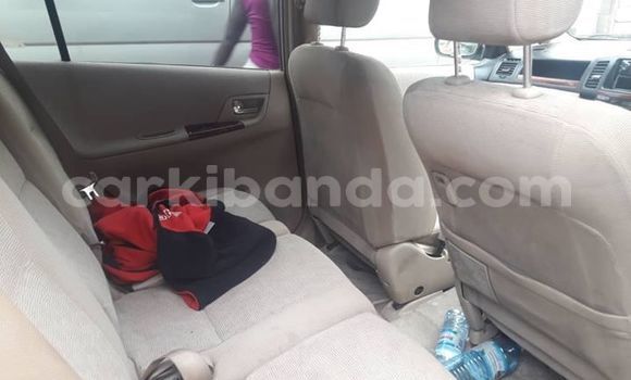 Acheter Occasion Voiture Toyota Spacio Gris à Kampala, Ouganda Acheter Occasion Voiture Toyota Spacio Gris à Kampala, Ouganda
