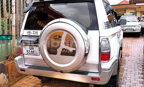 Buy Used Toyota Land Cruiser Prado White Car in Kampala in Uganda Buy Used Toyota Land Cruiser Prado White Car in Kampala in Uganda