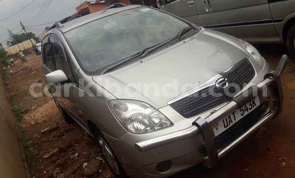Acheter Occasion Voiture Toyota Spacio Gris à Kampala, Ouganda Acheter Occasion Voiture Toyota Spacio Gris à Kampala, Ouganda