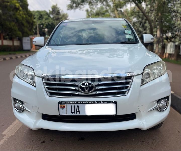 Big with watermark toyota vanguard uganda kampala 25640